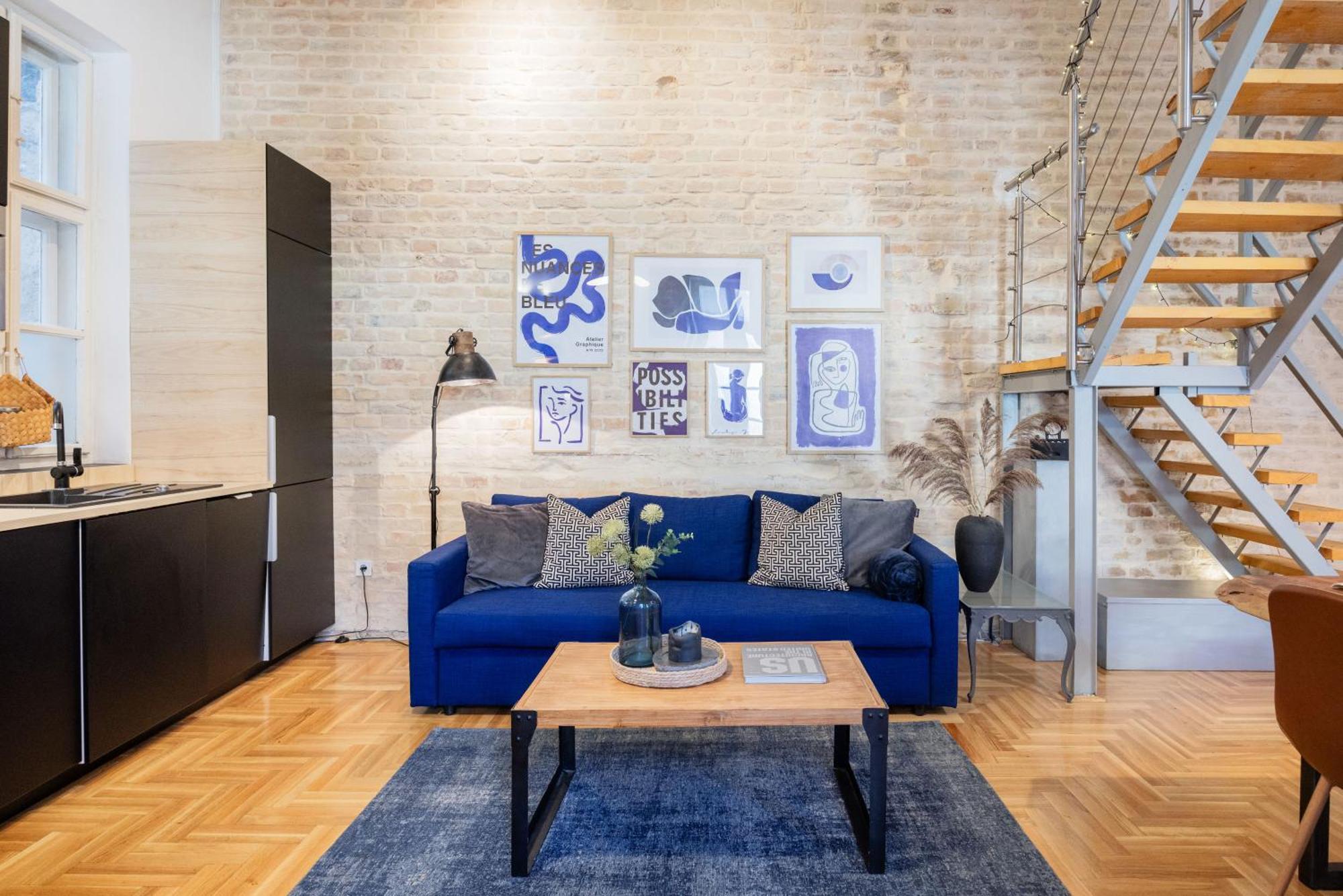Apartment Historic Penthouse With Sauna & Jacuzzi @downtown